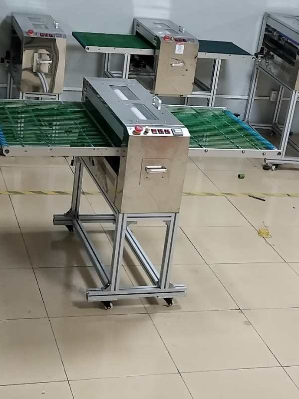 觸摸屏蓋板除塵機